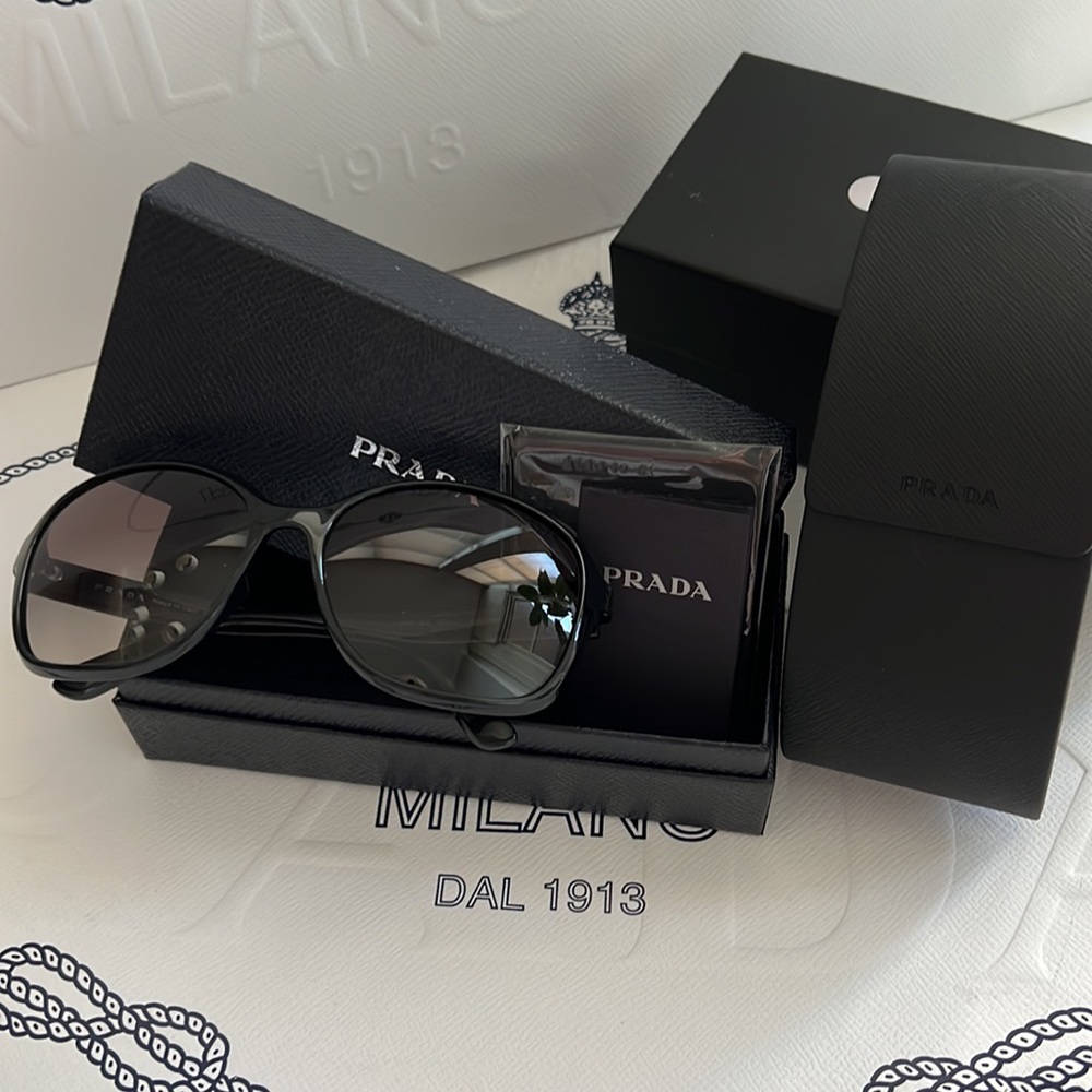 🔥 SALE 😎 NEW PRADA Sunnies